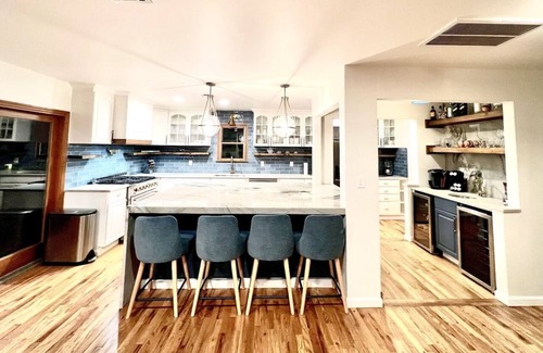 Lake Como House | *Spring Lake* Lake Como* Belmar* Luxury Beach House 5BR ,Sleeps 14, Near Beach