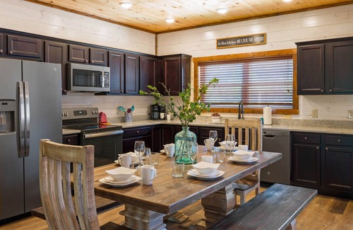 Pigeon Forge Cabin | Spring Specials at this Modern Cabin Near Parkway w/Game Room and Hot Tub