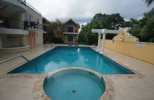 Bridgetown Condo | Springcourt 2 - 1 BR condo near beaches W/POOL