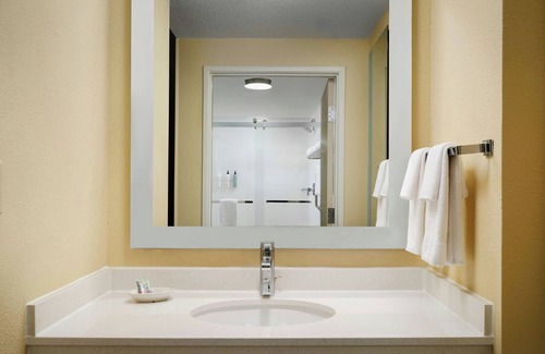 Franklin Park Hotel | SpringHill Suites by Marriott Austin South
