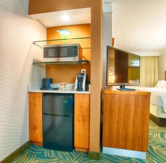 North Canton Hotel | SpringHill Suites by Marriott Canton
