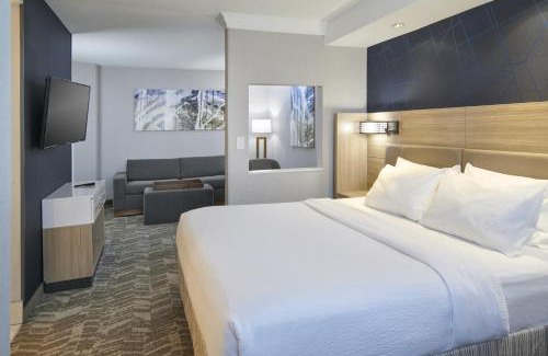 Southfield Hotel | SpringHill Suites Detroit Southfield