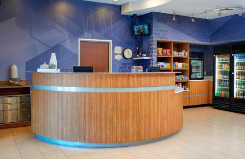 Brentwood Hotel | SpringHill Suites St. Louis Brentwood