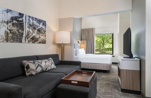 Willock Hotel | SpringHill Suites West Mifflin