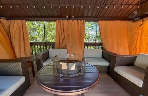 Adelma Beach House | Sq Orca Oasis