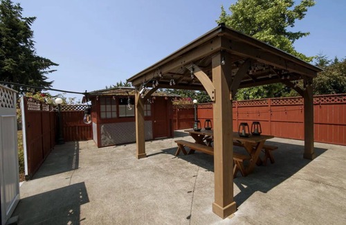 Sequim House | SQ2: ARTISTIC VILLA