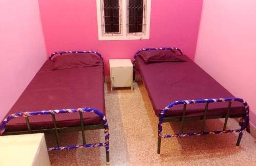 Palayankottai House | Square & Dormitory Stays