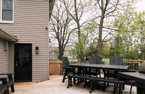 Consecon House | SquirrelHaus PEC