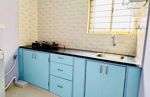 Agara House | SRI HOME STAY - DOUBLE BEDROOM FULLY FURNISHED SERVICE APARTMENT