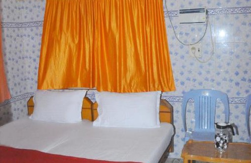 Srikalahasti Hotel | SRI KANYA RESIDENCY