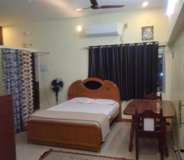 Theni House | Sri Vasishta Homestays
