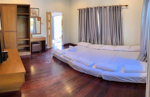 Khlong Wan Hotel | Srisupawadee Resort