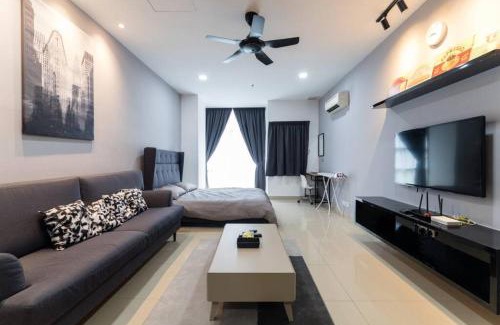 Subang Jaya Apartment | SS15 Courtyard Sunway Newly renovated Studio in First Subang Netflix 65inch TV