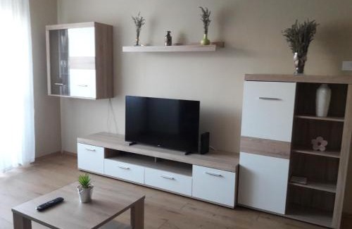 Kazincbarcika Apartment | Stúdió+19 Apartman