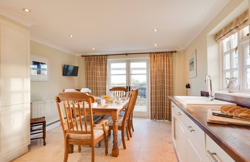 Irstead House | St Benets - Four Bedroom House, Sleeps 8