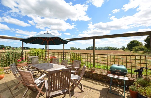 Irstead House | St Benets - Four Bedroom House, Sleeps 8