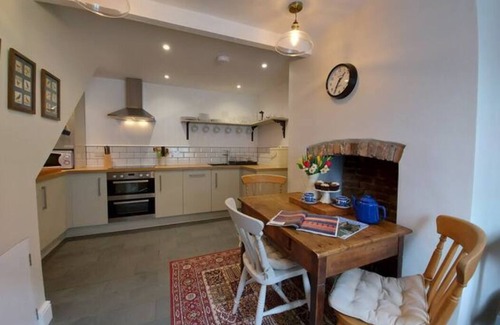 Wells House | St Etheldreda's Cottage, lovingly restored and impeccably presented
