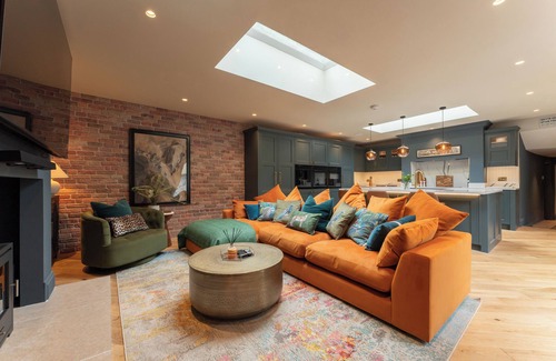 Milton Abbas Cottage | St James Cottage – Luxurious Dorset Escape in Idyllic Milton Abbas