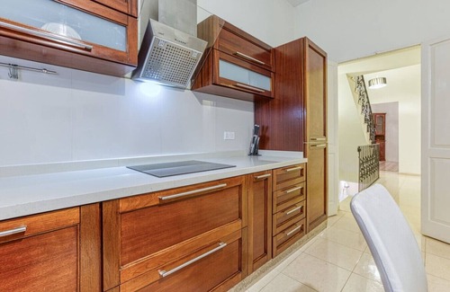 Sliema Villa | St James the Traditional 4-Bed Townhouse + Terrace