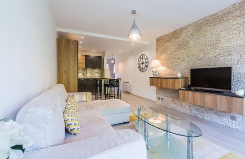 Saint-Jean-de-Luz Apartment | St Jean de Luz apartment in secure residence with swimming pool