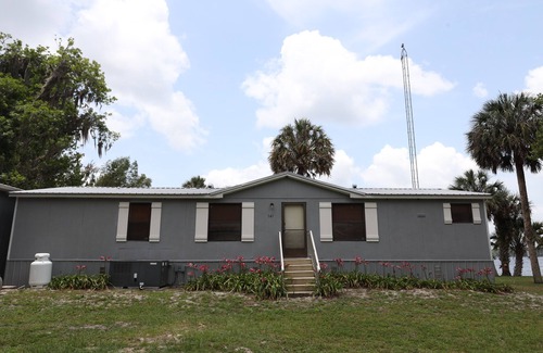 Crescent City House | St. Johns River Retreat - CSC Unit 1