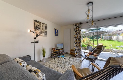 Saint-Jorioz Apartment | ST JORIOZ-Le PARC ST-JORE Centre village avec jardin au calme par LLA Selections by Location lac Annecy