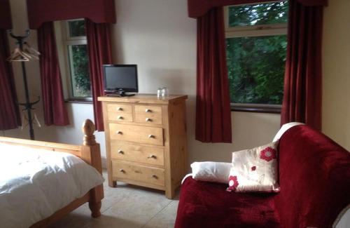 Dunleer Bed & Breakfast | St. Jude's B&B