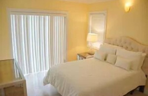 Cotton Ground House | St Kitts & Nevis Tour! 3 Spaces w/ Swimming Pool, Airport Shuttle & Spa