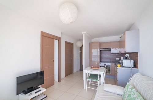 Saint-Laurent-du-Var Apartment | ST-LAURENT-DU-VAR - PRETTY 2 ROOMS BY THE SEA