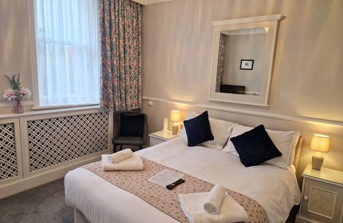 Oxford Hotel | St. Margaret's Hotel