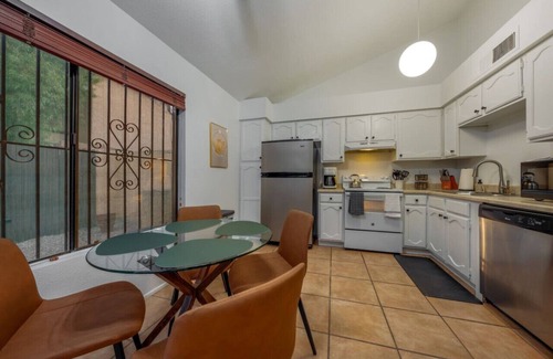 Menlo Park House | St. Mary's Gem/1 BR 1 BA/Patio/Garage/Cozy