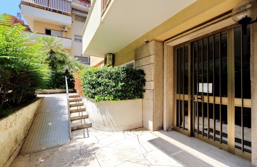 Quartiere XIII Aurelio Apartment | St. Peter - Open Space with terrace 50m from the Metro