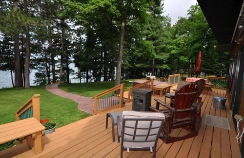 Hackensack Cabin | St Somewhere, A Pleasant Lake Paradise