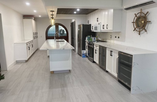 Nazareth Condo | St. Thomas Cowpet Bay West Renovated Beachfront Luxury Condo