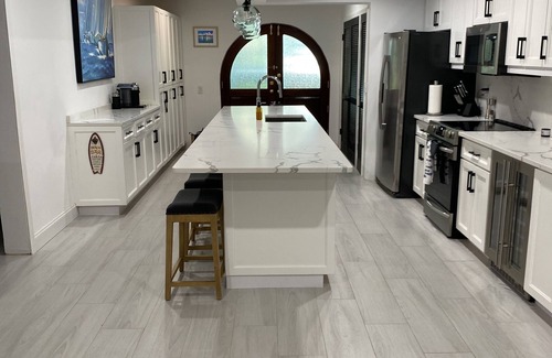 Nazareth Condo | St. Thomas Cowpet Bay West Renovated Beachfront Luxury Condo