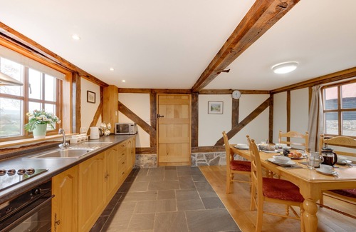 Llanfair Caereinion House | Stabal y Copa - Two Bedroom House, Sleeps 4