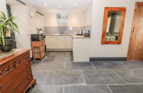 Duddo Cottage | STABLE COTTAGE, romantic, with open fire in Berwick-Upon-Tweed