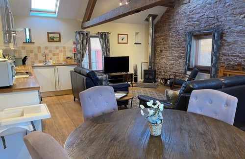 Wigton Cottage | STABLE COTTAGE, family friendly, with open fire in Bolton Low Houses