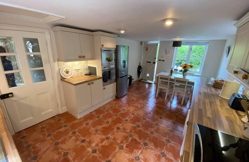 Manningford Bruce Cottage | Stable Cottage Peaceful Stunning Retreat near Bath