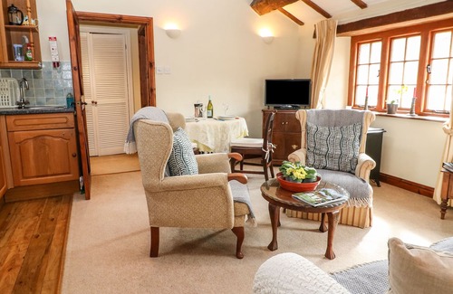 Castle Combe Cottage | STABLE COTTAGE, pet friendly, character holiday cottage in Bath
