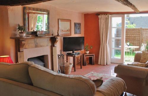 Halesworth House | Stable End