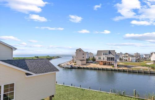 Captain's Cove House | Stacked Deck