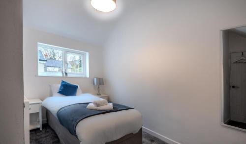 Landore House | Stadium View 5-Bed Retreat + Parking