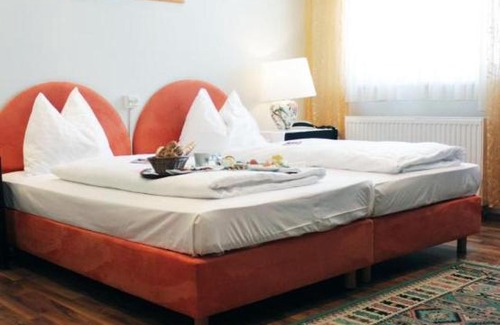 Voecklabruck Hotel | Stadthotel Restaurant Auerhahn