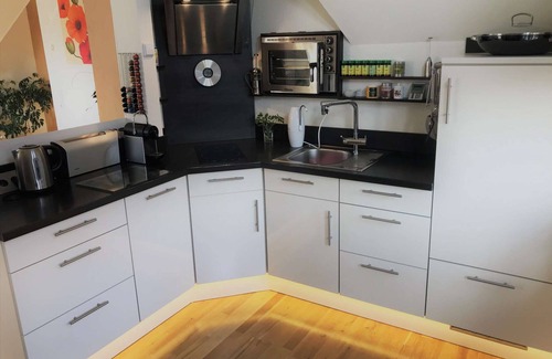 Erfurt Apartment | Stadtpark-Oase* | quiet | central | balcony | sauna