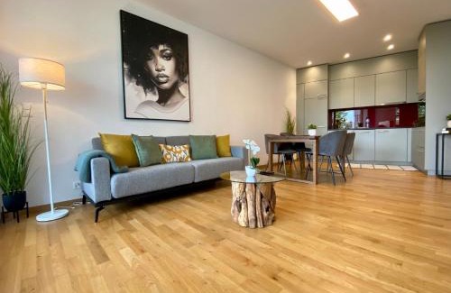 Sihlfeld Apartment | Stadtwohnung beim Albisriederplatz