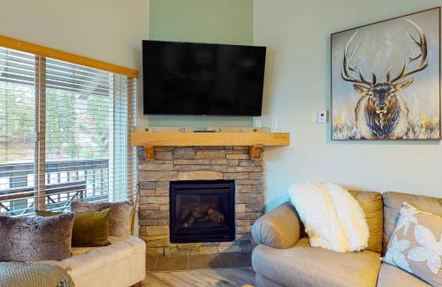 Tahoe Village Apartment | Stagecoach Ski Condo