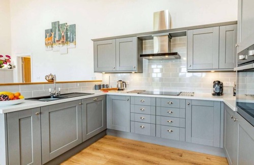Sherborne House | Stags Barn - Luxury 5* Dorset barn conversion with private hot tub