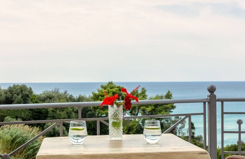 Lygia Apartment | Staikos