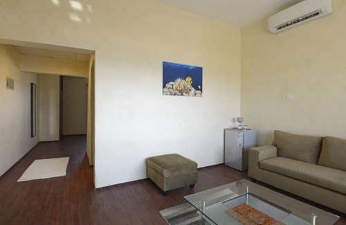 Mirbat House | Standard bungalow with two single beds, 66 m2